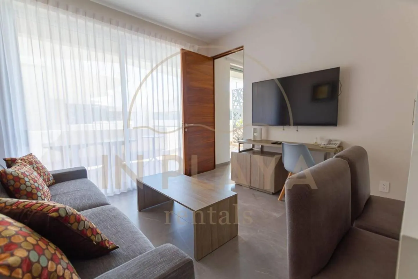 Private Rooftop, 1Br Ph, 2Ba, Sauna, Gym, Pool Playa del Carmen